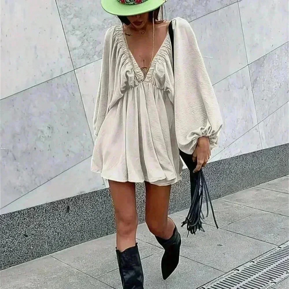 Apricot Sexy Women's Solid Color V-Neck Lantern Sleeve Dress - Picture 1 of 3